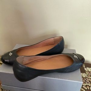 Women’s Coach flat shoe (black, size 8)